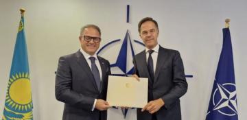 Kazakh envoy submits credentials to NATO chief