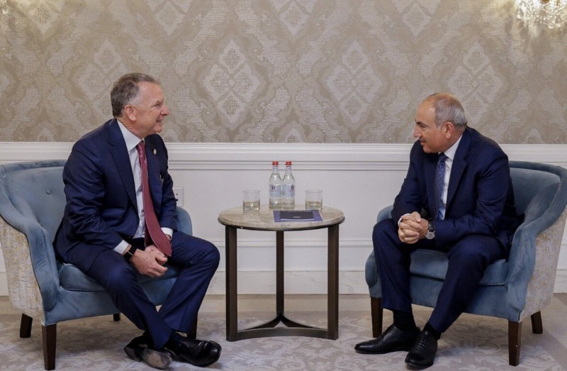 Armenian PM meets US envoy Steve Witkoff in Washington