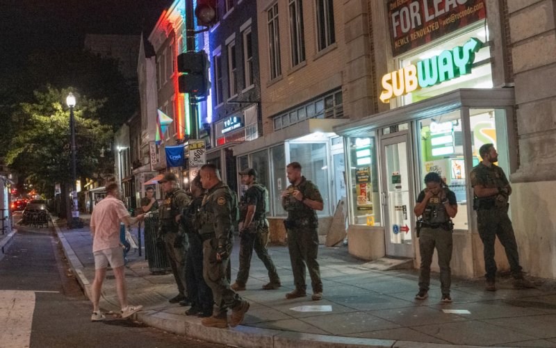 D.C. man charged with felony for throwing sandwich at federal officer