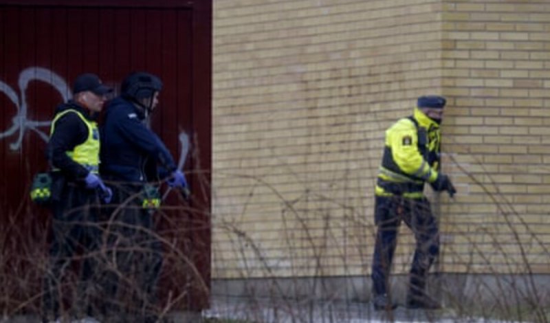 Police investigate possible shooting near Orebro Mosque