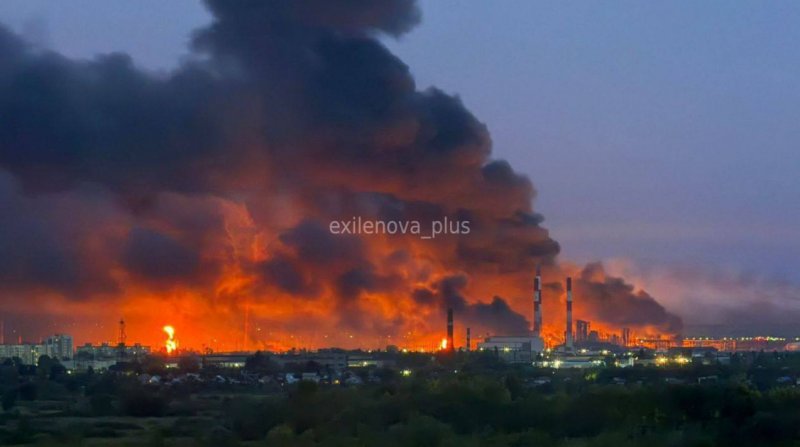 Russian oil refinery in Samara oblast ablaze after suspected drone attack -  VIDEO 