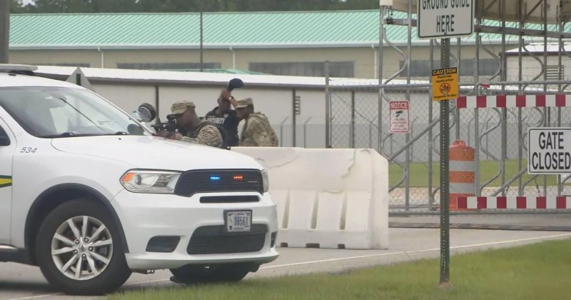 Shooting at U.S. Army base leaves 5 soldiers injured 