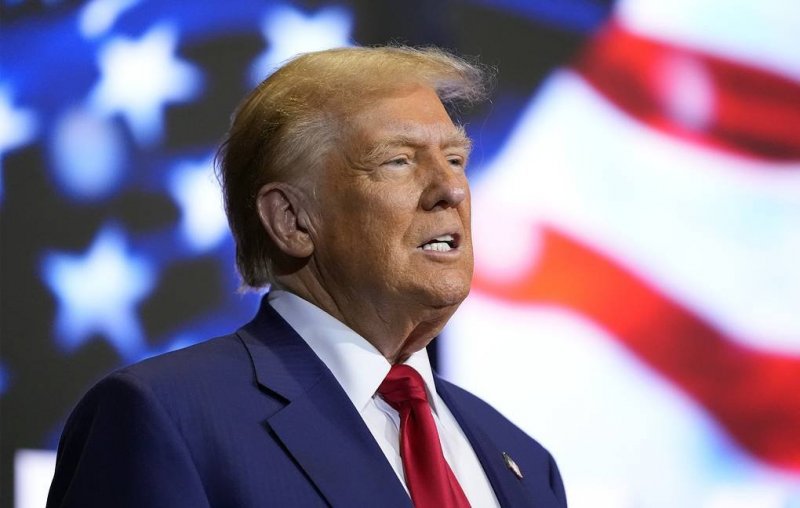 Trump vows to impose sanctions on Russia once NATO countries stop buying its oil 