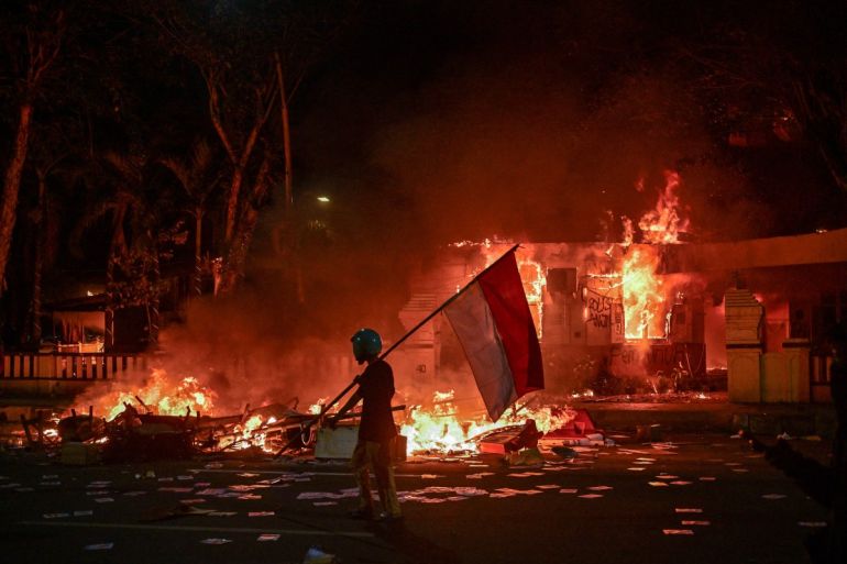 Indonesian groups delay Jakarta protests as police ramp up security