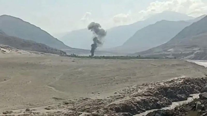 Pakistan government helicopter crash kills five -  VIDEO 