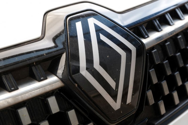 Renault appoints ex-Mercedes executive Katrin Adt to lead Dacia