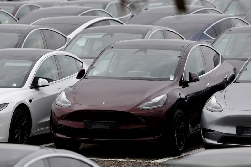 Tesla’s sales slump in Europe continues into eighth month
