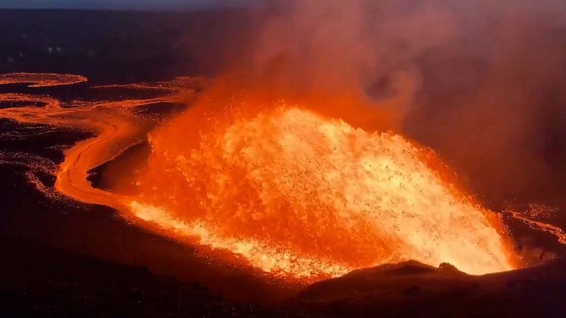 Hawaii’s Kilauea volcano erupts again, lava fountains reach 100 meters -  VIDEO 