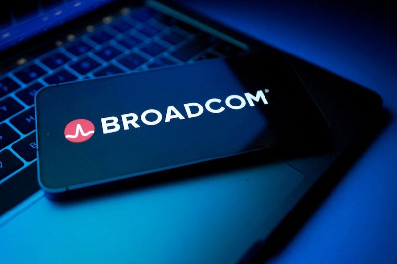 Broadcom shares surge on $10B AI deal and CEO commitment