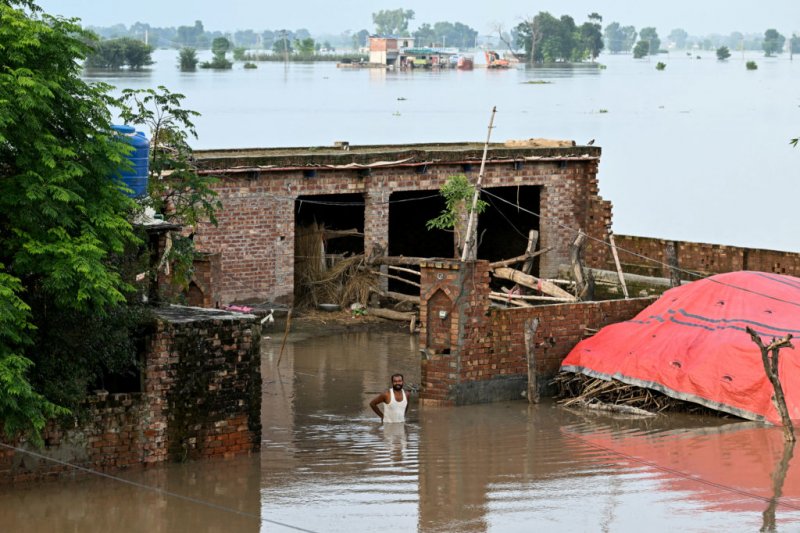 Over 4 million people in Pakistan’s Punjab affected by flash floods