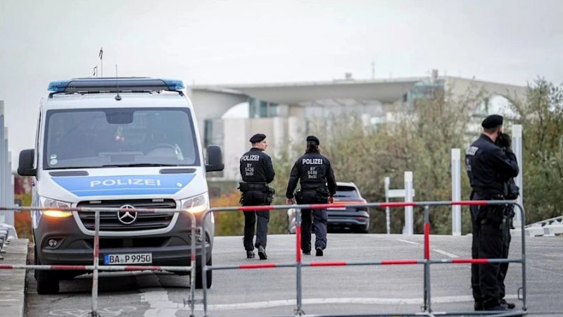 Suspect shot after stabbing attack at German school