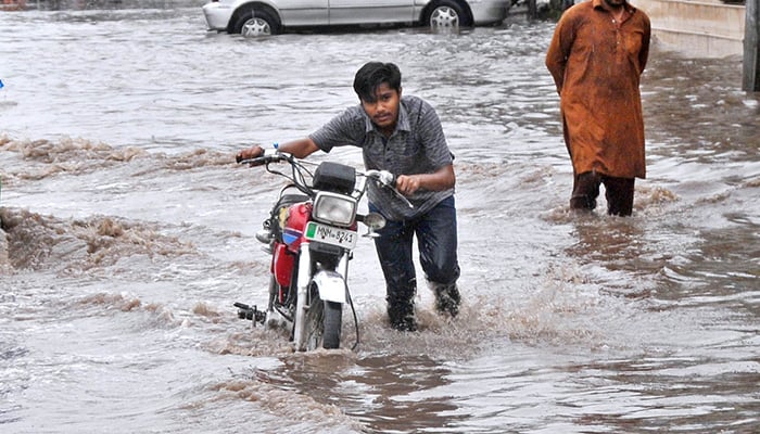 Rain-related incidents in Pakistan claim 21 lives