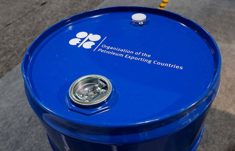 Oil prices rise modestly as OPEC+ announces October production hike