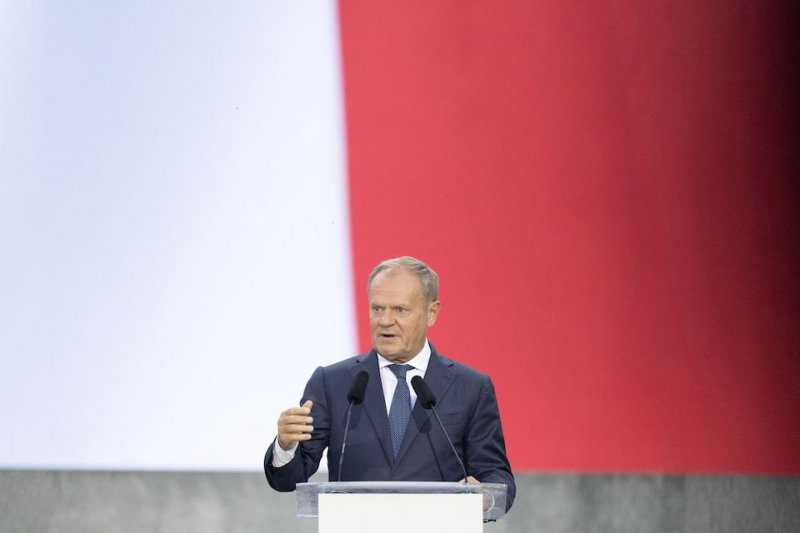 Poland to close Belarus border amid Russian-Belarusian military drills