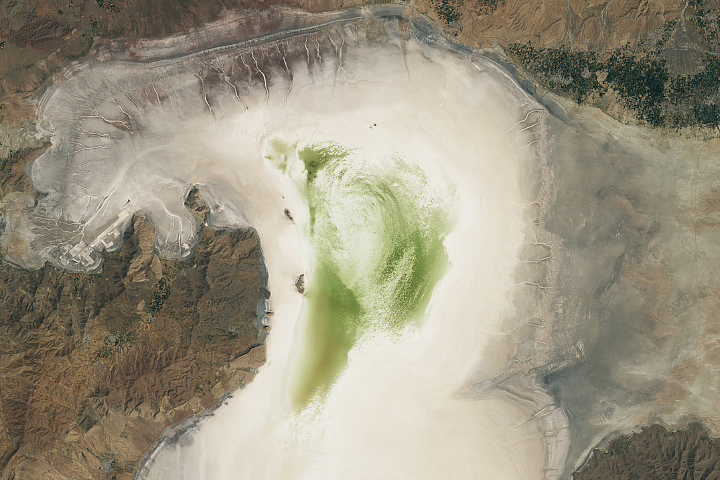  Iran’s lake Urmia gone forever, NASA satellite images confirm 