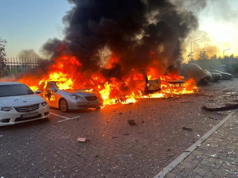 2025/09/1758349079.jpg + Russia launches large-scale missile, drone attack on Ukraine; 1 dead, 13 injured News about - Russia launches large-scale missile, drone attack on Ukraine; 1 dead, 13 injured