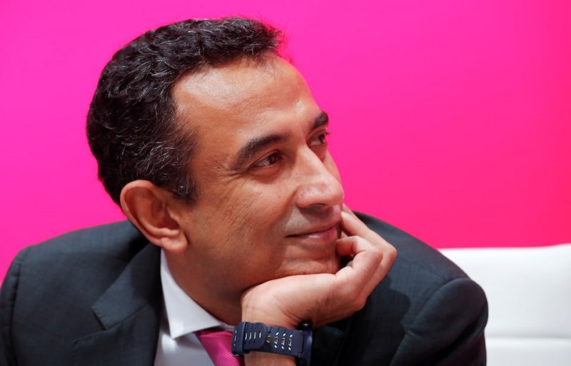 T-Mobile names Srini Gopalan as next CEO