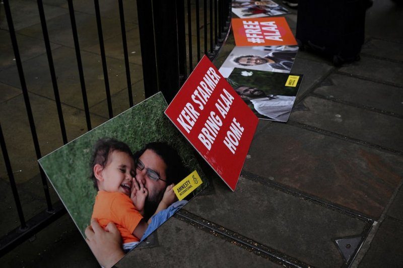 Egypt’s President Sisi pardons activist Alaa Abd el-Fattah