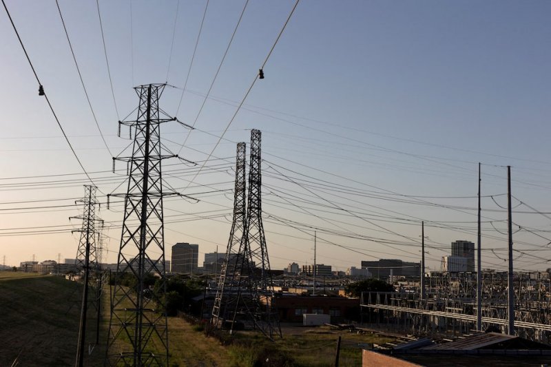 Vistra CEO James Burke set for $340 million payoff as utility bets on fossil fuels and nuclear power 