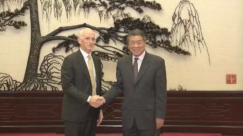 Chinese vice premier calls for stable, sound, sustainable China-U.S. trade ties 