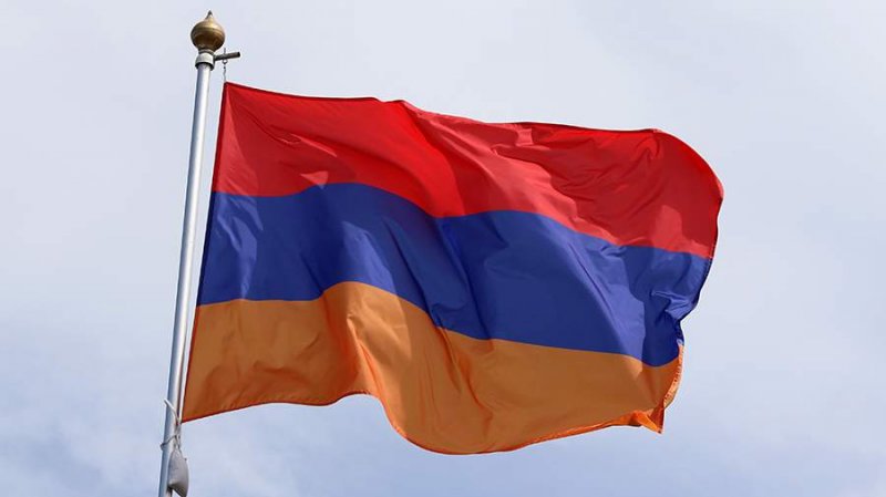  Cross or throne: Armenia’s deepening crisis between church and state 