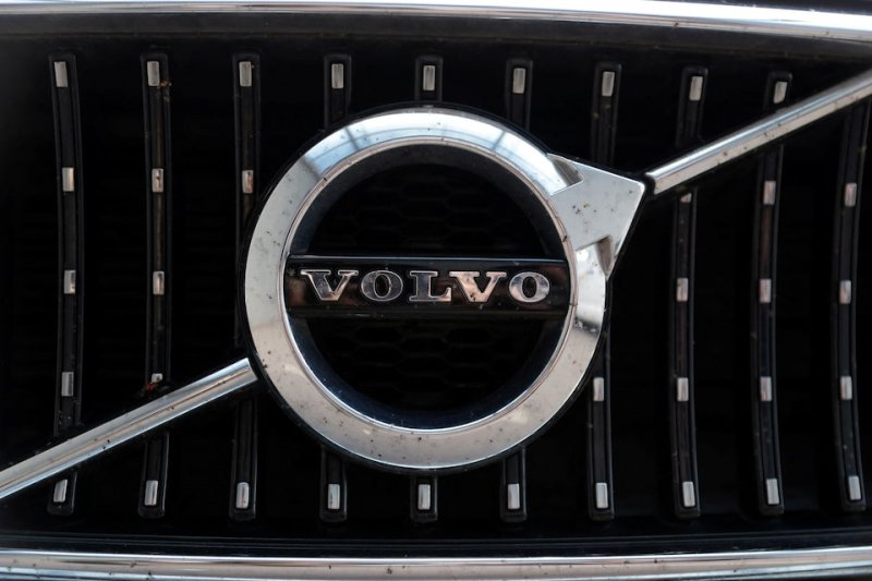 Volvo to launch U.S. production of new hybrid model by 2030 