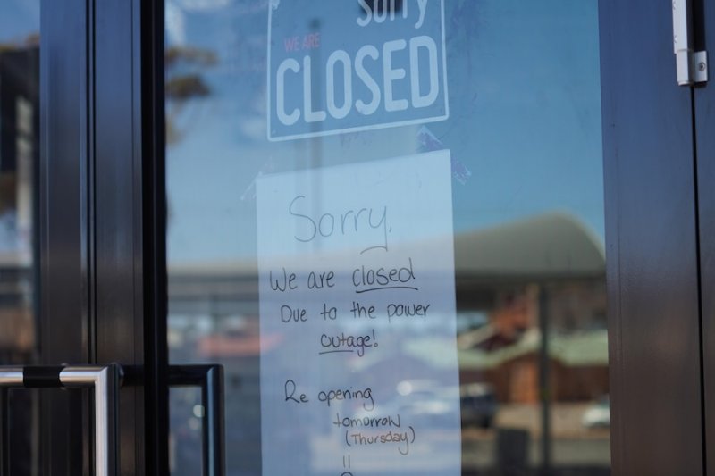 Kalgoorlie-Boulder blackout leaves 15,000 without power 