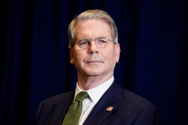 US ready to support Argentina with $20 billion swap line, Treasury Secretary says