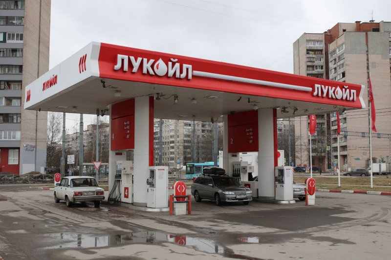 Fuel crisis deepens in occupied Crimea as half of gas stations halt sales