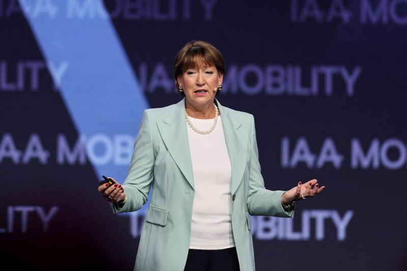 German auto lobby welcomes lower U.S. tariffs, urges further EU action 