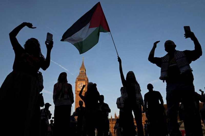 UK government moves to block legal challenge against Palestine Action terror ban