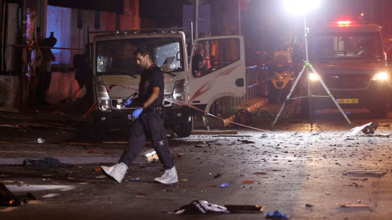 Car explosion reported in Tel Aviv, injuries confirmed 