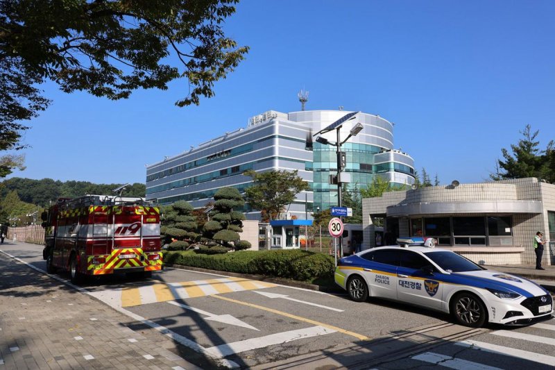 Fire at data center disrupts major government services in South Korea