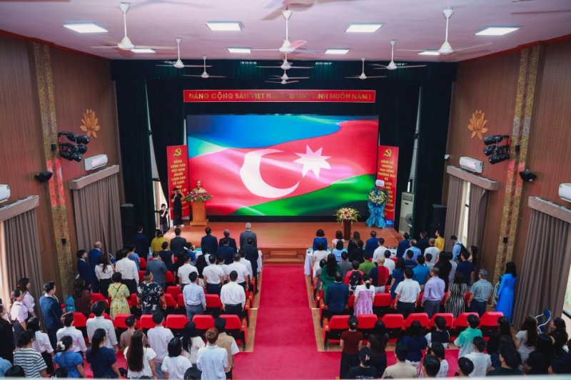 Azerbaijan promotes tourism potential in Hanoi