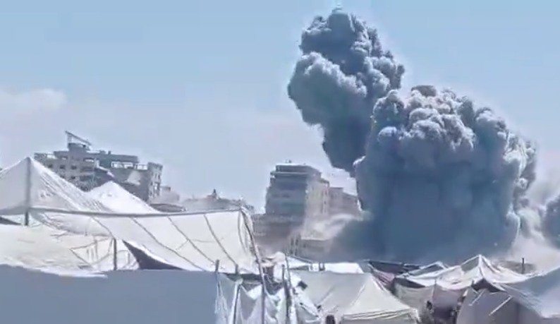 Israel strikes another Gaza City tower -  VIDEO 