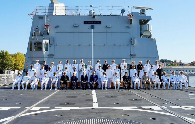 Azerbaijan naval delegation attends int’l exhibition in Italy