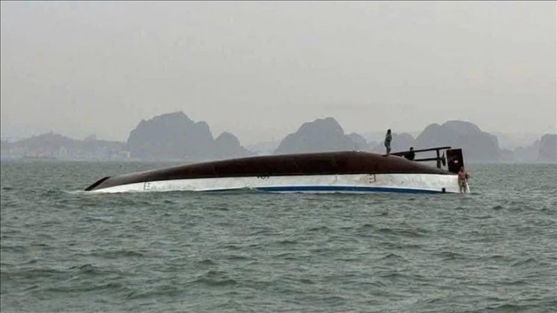 At least 60 dead after boat capsizes in Nigeria