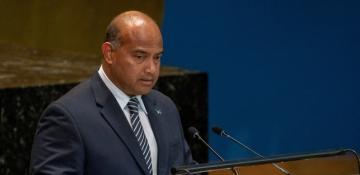 Australia to pay Nauru $1.62 billion for deportee resettlement deal