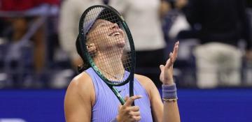 US Open: Anisimova stuns Osaka, sets up clash with Sabalenka