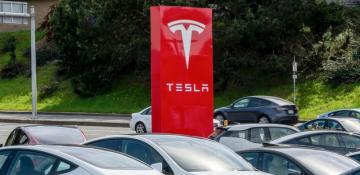 Tesla market share in US falls to lowest since 2017