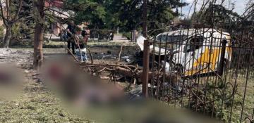 Zelenskyy: Russia bombs Donbas settlement, over 20 killed -  VIDEO 