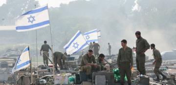 Israeli forces arrest seven fishermen in Gaza coast