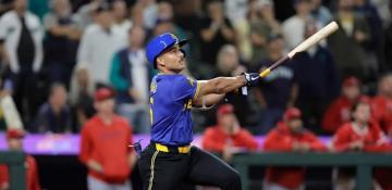 Harry Ford shines off bench, Mariners overtake Angels in 12th