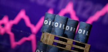 Oil prices fall on oversupply concerns and weak U.S. demand