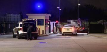 Suspect sought after car rams FBI gate in Pittsburgh