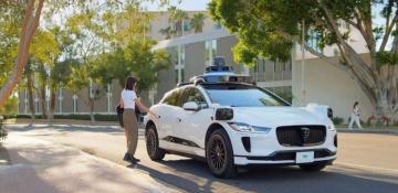 US airport tests robotaxi rides