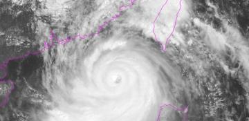 Hong Kong issues No. 8 typhoon signal for Typhoon Ragasa 