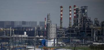 Ukraine strikes Russian oil facilities in Bryansk and Samara oblasts