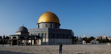 Over 300 illegal Israeli settlers storm Al-Aqsa Mosque in Jerusalem