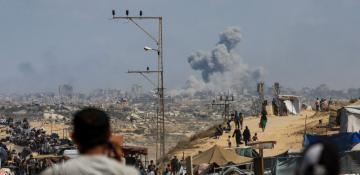  Israel reports at least 20 injured after Yemen drone strikes Eilat -  VIDEO 